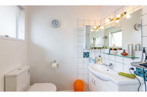 Photo of property in 2/97 Hay Street, Bromley, Christchurch, 8062