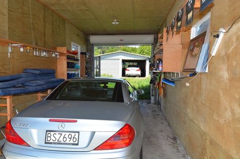 Photo of property in 258 Marine Parade, Bluff, 9814