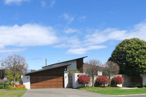 Photo of property in 57 Kurupae Road, Hilltop, Taupo, 3330
