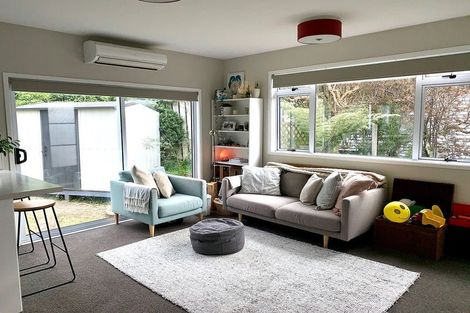 Photo of property in 77b Bassett Road, Johnsonville, Wellington, 6037