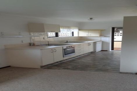 Photo of property in 6 Holsworthy Road, Lower Vogeltown, New Plymouth, 4310