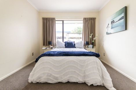 Photo of property in 7 Lourie Way, Fitzherbert, Palmerston North, 4410