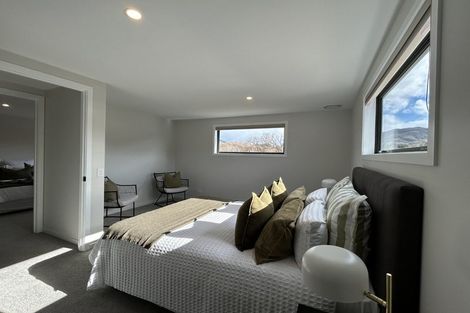 Photo of property in 19 Walton Way, Lower Shotover, 9304