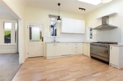 Photo of property in 38 Allandale Road, Saint Clair, Dunedin, 9012