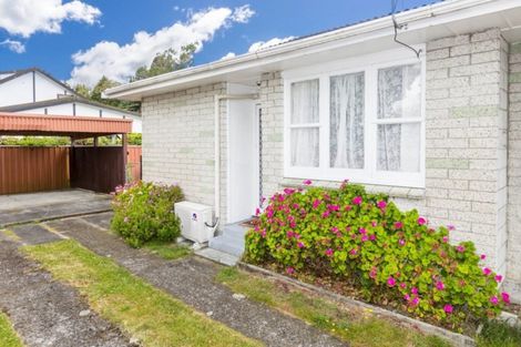 Photo of property in 3/4 Henry Street, Ebdentown, Upper Hutt, 5018