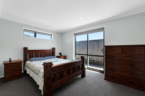 Photo of property in 75 Dillon Drive, Bell Block, New Plymouth, 4312