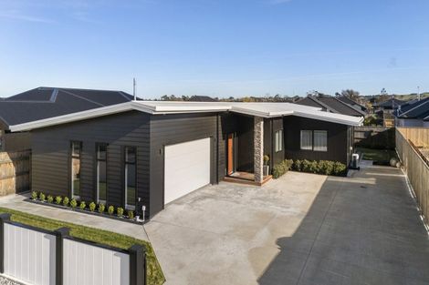 Photo of property in 10 Kanzan Grove, Maewa, 4702
