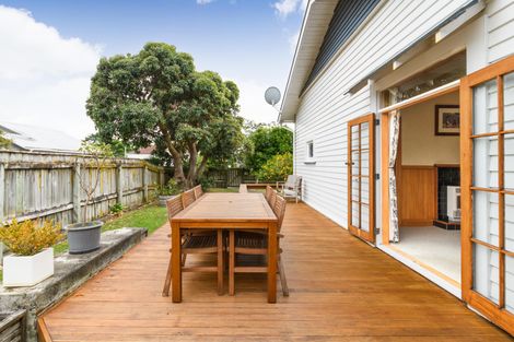 Photo of property in 48 Limbrick Street, Terrace End, Palmerston North, 4410