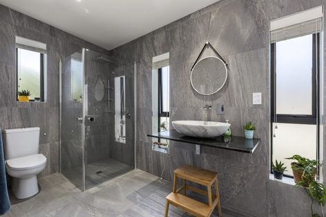 Photo of property in 21 Seabreeze Way, Raglan, 3225