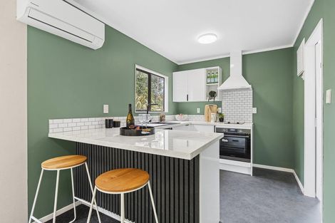 Photo of property in 1/6 Waterloo Place, Westown, New Plymouth, 4310