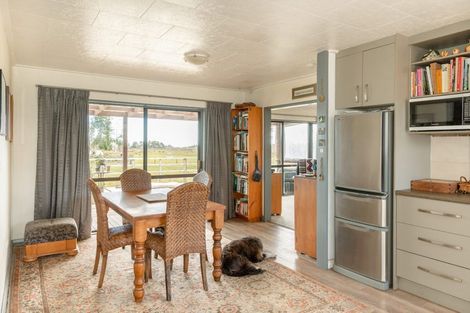 Photo of property in 393 Fairdown Road, Westport, 7891