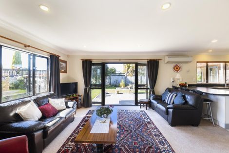 Photo of property in 5 Washington Parade, Milson, Palmerston North, 4414