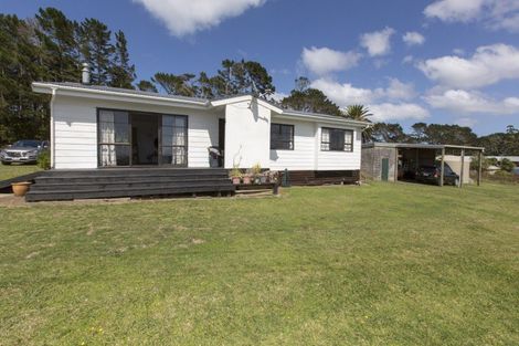 Photo of property in 5705 Pouto Road, Pouto, Te Kopuru, 0391