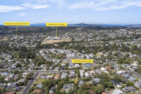 Photo of property in 2/208 Rangatira Road, Beach Haven, Auckland, 0626