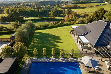 Photo of property in 28 Hanlow Place, Pyes Pa, Tauranga, 3112