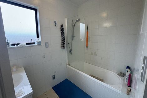 Photo of property in 14b Lesa Annis Place, Henderson, Auckland, 0612