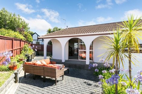 Photo of property in 11 Mallard Grove, Churton Park, Wellington, 6037