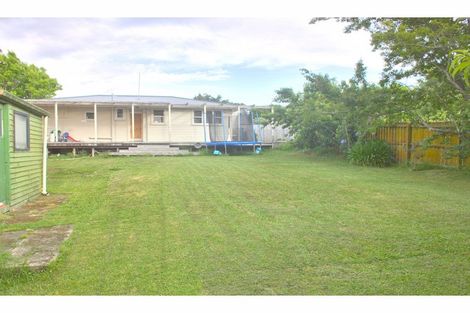 Photo of property in 23 Laura Street, Kelston, Auckland, 0602