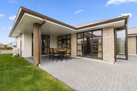Photo of property in 38 Huka Heights Drive, Rangatira Park, Taupo, 3330