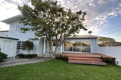 Photo of property in 1/20 Gordon Avenue, Milford, Auckland, 0620