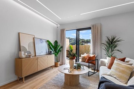 Photo of property in 47 Mahinga Kai Road, Orewa, 0931