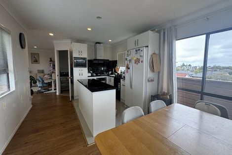 Photo of property in 14b Lesa Annis Place, Henderson, Auckland, 0612