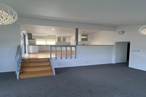 Photo of property in 28 Goodwood Drive, Goodwood Heights, Auckland, 2105
