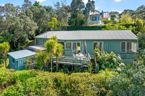 Photo of property in 103 Churchill Road, Murrays Bay, Auckland, 0630