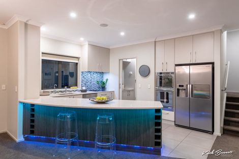 Photo of property in 216b Sutherland Road, Lyall Bay, Wellington, 6022