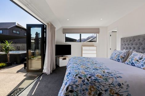 Photo of property in 64 Jack Hanley Drive, Jacks Point, Queenstown, 9371
