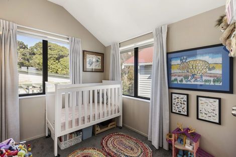 Photo of property in 9a Tavistock Road, Melrose, Wellington, 6023