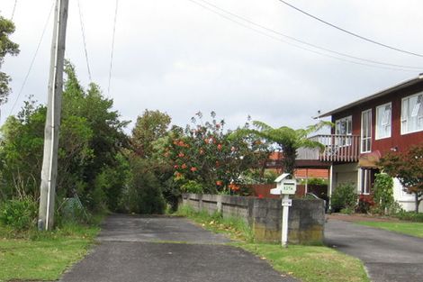 Photo of property in 129 Colwill Road, Massey, Auckland, 0614