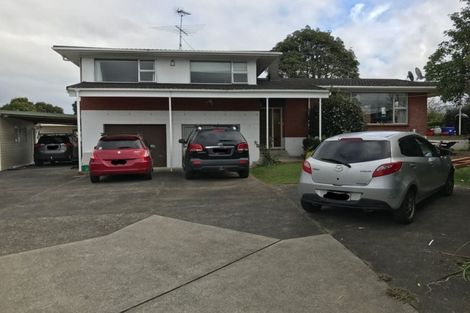 Photo of property in 7a La Perouse Street, Botany Downs, Auckland, 2010