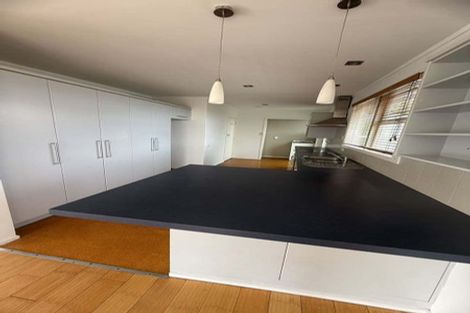 Photo of property in 18a Dallinghoe Crescent, Milford, Auckland, 0620