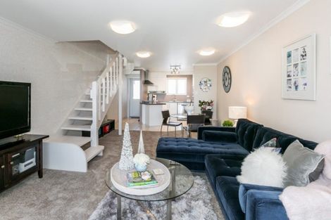 Photo of property in 247 Marine Parade, Napier South, Napier, 4110