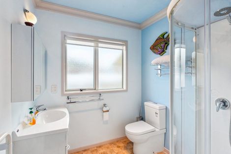 Photo of property in 21 Woodland Mews, Wainuiomata, Lower Hutt, 5014