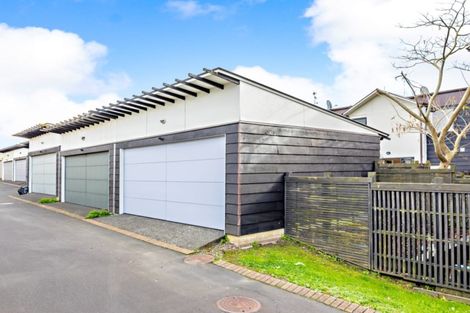 Photo of property in 19 Kirikiri Lane, East Tamaki, Auckland, 2013