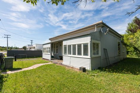Photo of property in 9 Tamumu Road, Waipawa, 4210