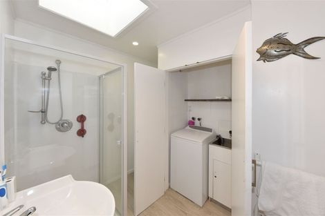 Photo of property in 2a Mallett Place, Halswell, Christchurch, 8025