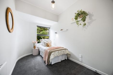 Photo of property in 35 Rock Isle Road, Torbay, Auckland, 0630