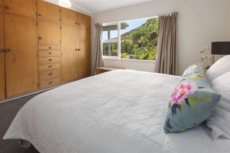 Photo of property in 42b Nikau Street, Eastbourne, Lower Hutt, 5013