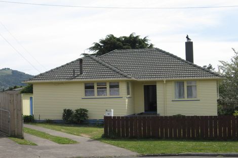 Photo of property in 10 Knight Place, Pomare, Rotorua, 3015