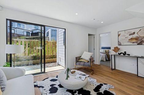 Photo of property in 8d Datura Place, Sunnynook, Auckland, 0620