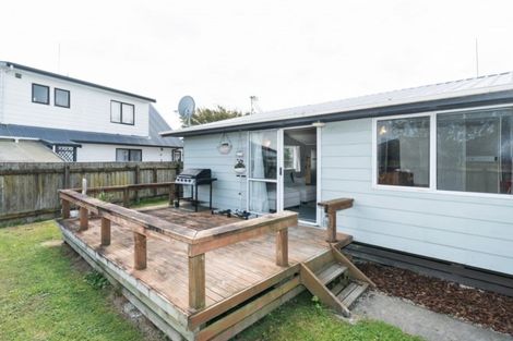 Photo of property in 30 Tiller Close, Kelvin Grove, Palmerston North, 4414