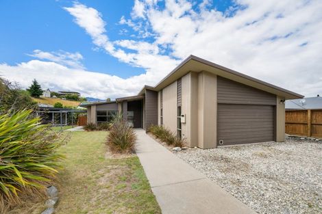 Photo of property in 23 Hewson Crescent, Lake Hawea, Wanaka, 9382