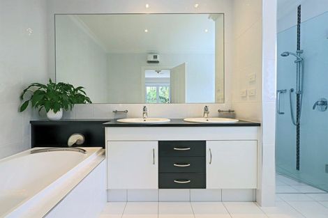 Photo of property in 109 Kent Terrace, Taradale, Napier, 4112