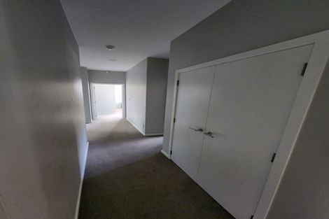 Photo of property in 18 Skipjack Pass, Silverdale, 0932