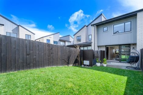 Photo of property in 31 Peihana Road, Hobsonville, Auckland, 0616