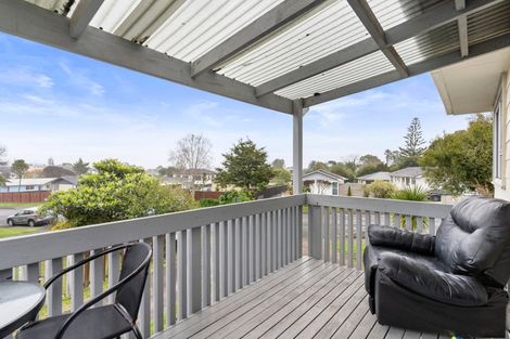 Photo of property in 1/14 Waari Avenue, Sunnyvale, Auckland, 0612