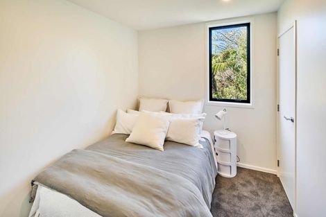 Photo of property in 17 Ara Toutouwai, Karori, Wellington, 6012